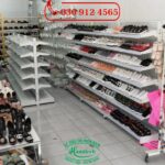 Kệ trưng bày giày dép tại TPHCM