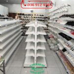 Kệ trưng bày giày dép tại TPHCM