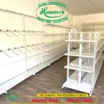 Kệ móc treo quần áo cửa hàng tại TPHCM