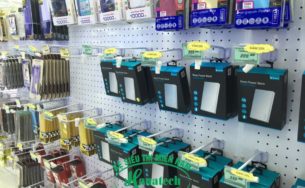 Kệ móc treo phụ kiện điện thoại tại TPHCM
