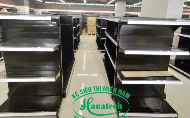 Kệ siêu thị Tôn Liền tại Long An