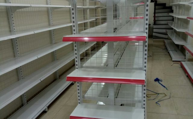 Kệ siêu thị đầu dãy nối tiếp tại Long An
