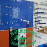 Kệ treo phụ kiện điện thoại tại Long An