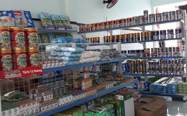 Giá kệ siêu thị bày hàng sữa tại Long An