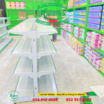 Kệ trưng bày sữa tại Vũng Tàu