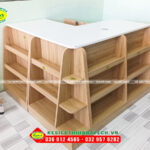 Mẫu bàn quầy thu ngân tính tiền tại Tiền Giang