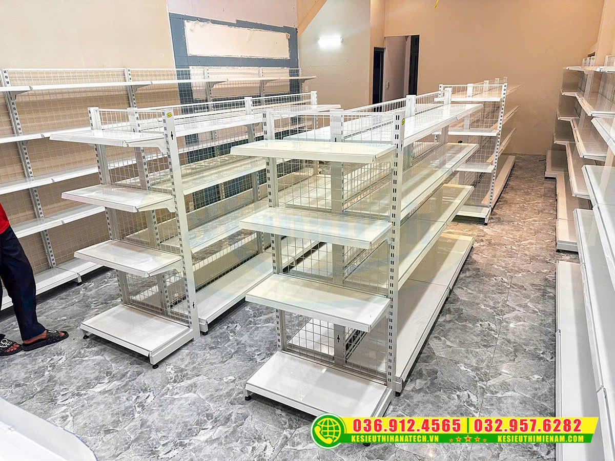 Lắp đặt giá kệ cửa hàng bách hoá tại Đồng Nai – Giải pháp trưng bày tối ưu cho chủ shop