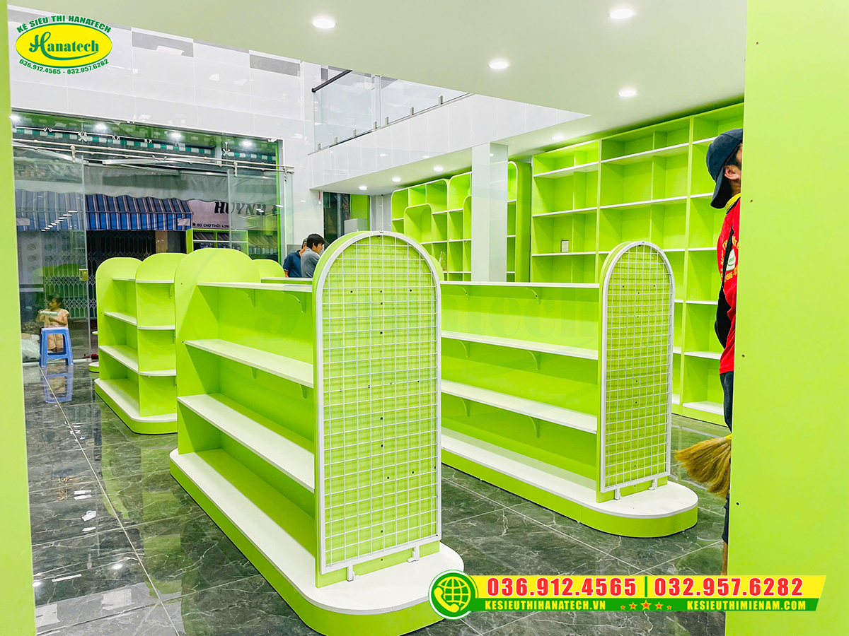Hanatech – Lắp đặt kệ shop mẹ và bé tại Đồng Nai